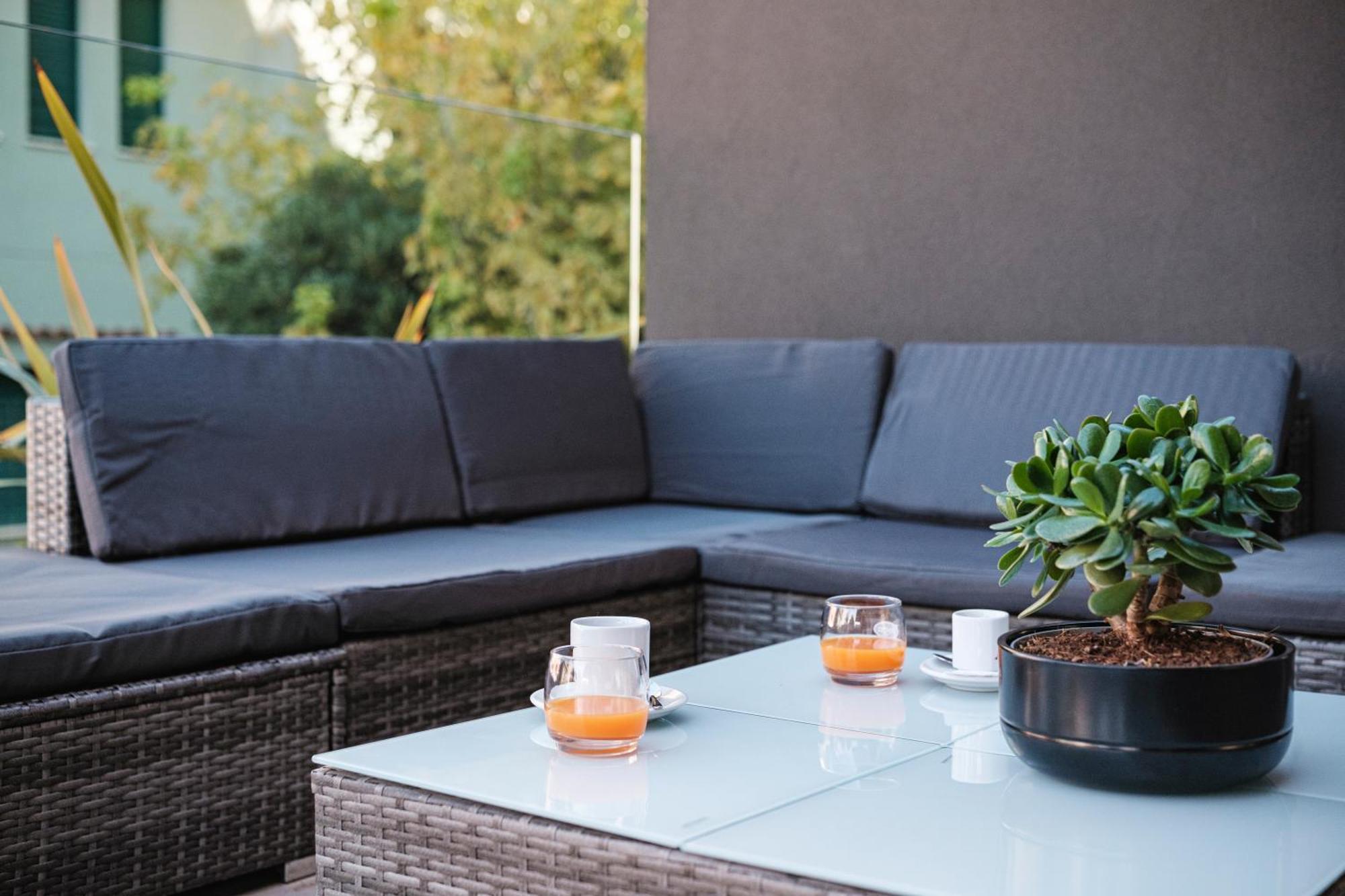 Residence Goldoni6 Suite Apartment Ρίμινι Εξωτερικό φωτογραφία